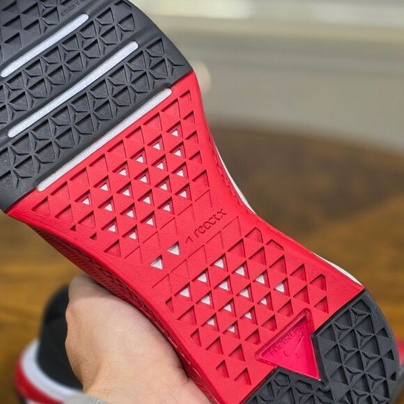 Nike Metcon 10 Bred Banned Gym Training Shoes Black Red HJ1875-001 Men's 7 New - Picture 11 of 16